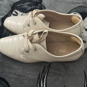 Elegant Aldo Cream Women's Shoes